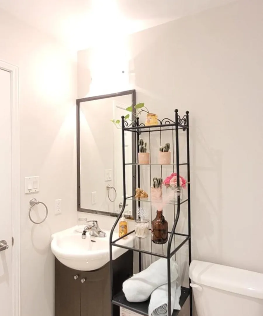 Homestay Mainfloor Spacious Room In Toronto Canada